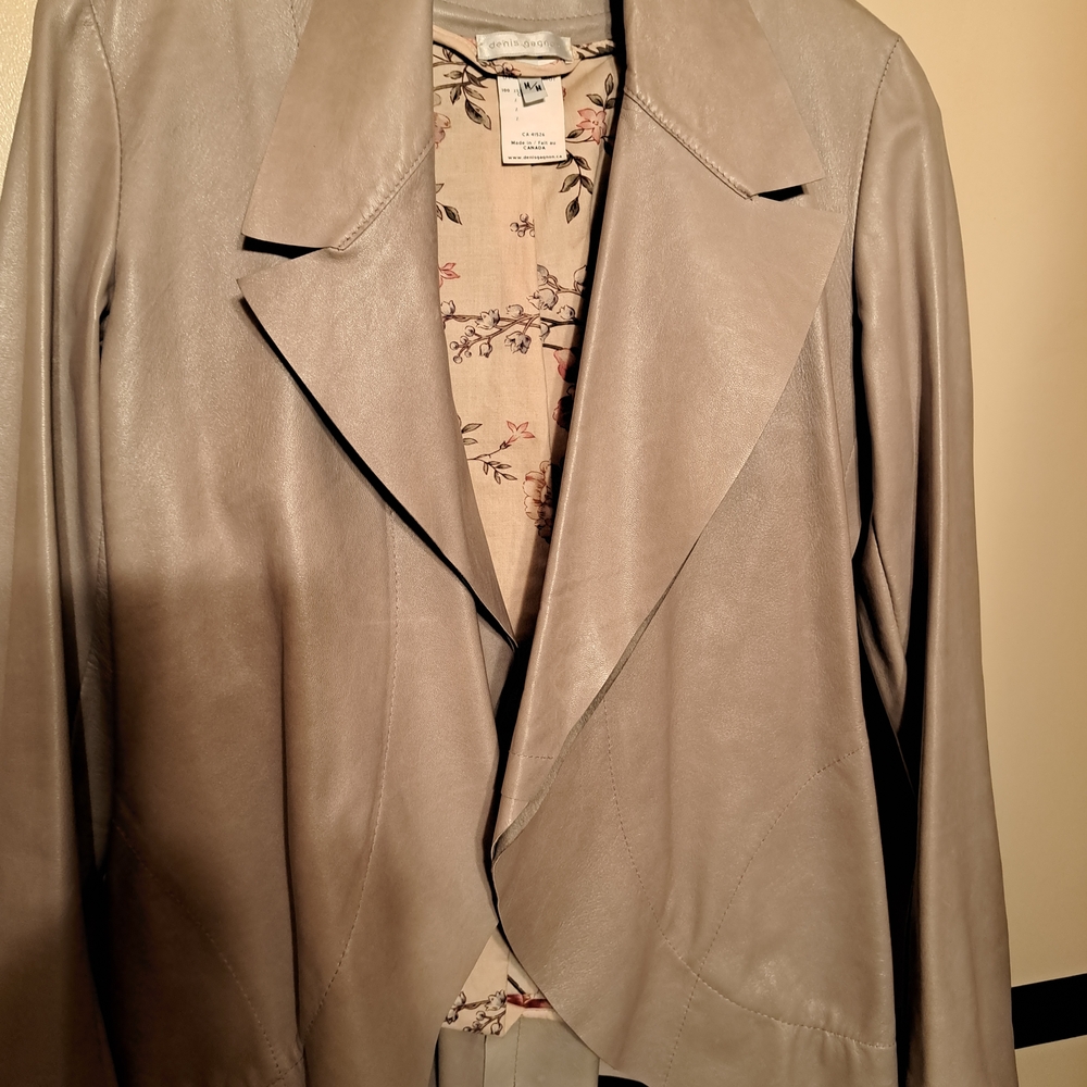 Elegant Gray Women's Jacket